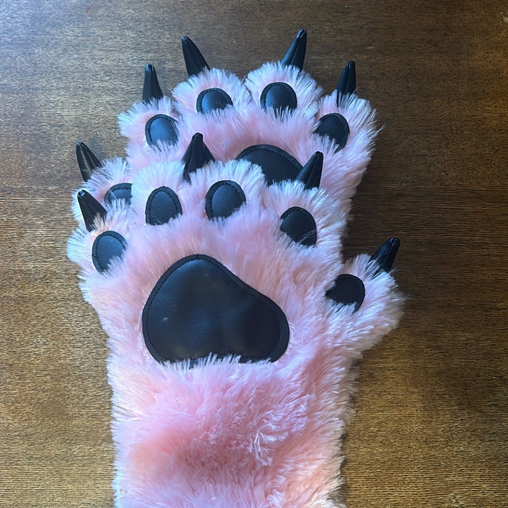 Lazy One, Kids Animal Paws/Claws Plush